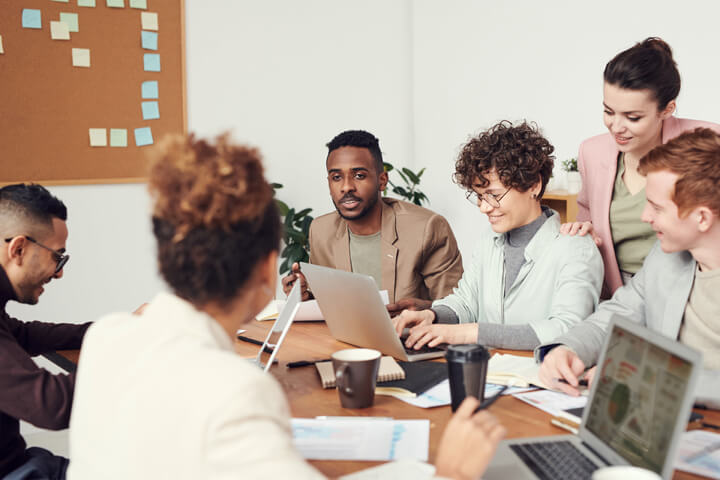 Cálculo de férias: Um guia com exemplos práticos