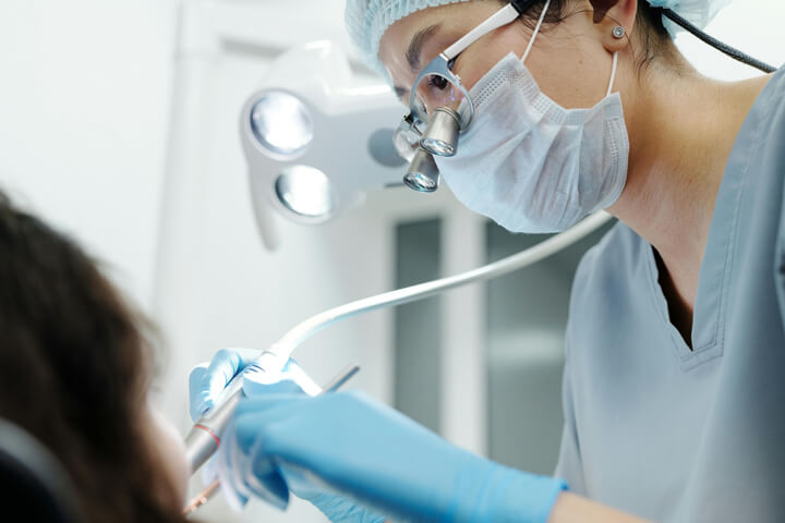 Alvarás e licenças: guia completo para dentistas